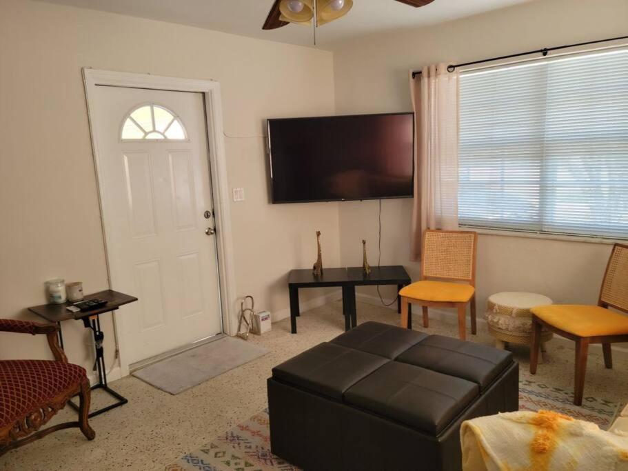 Cozy 1 Bedroom In Downtown Delray Beach Exterior photo