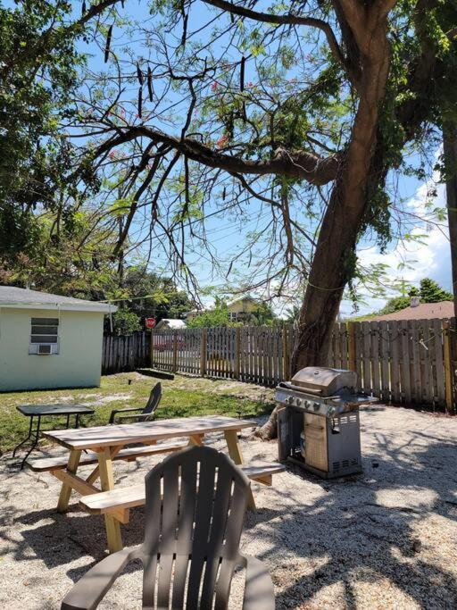 Cozy 1 Bedroom In Downtown Delray Beach Exterior photo